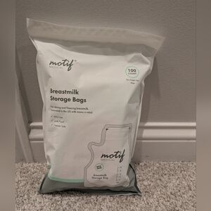 Motif Medical Breast Milk Storage Bags 8oz Single Use Bags 100 count BPA-Free